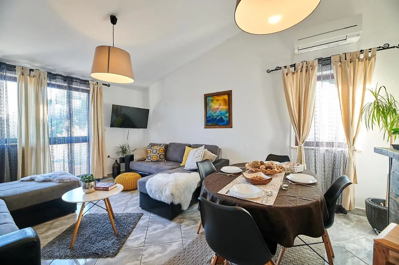 Apartments Noa Umag 0*,  Croacia